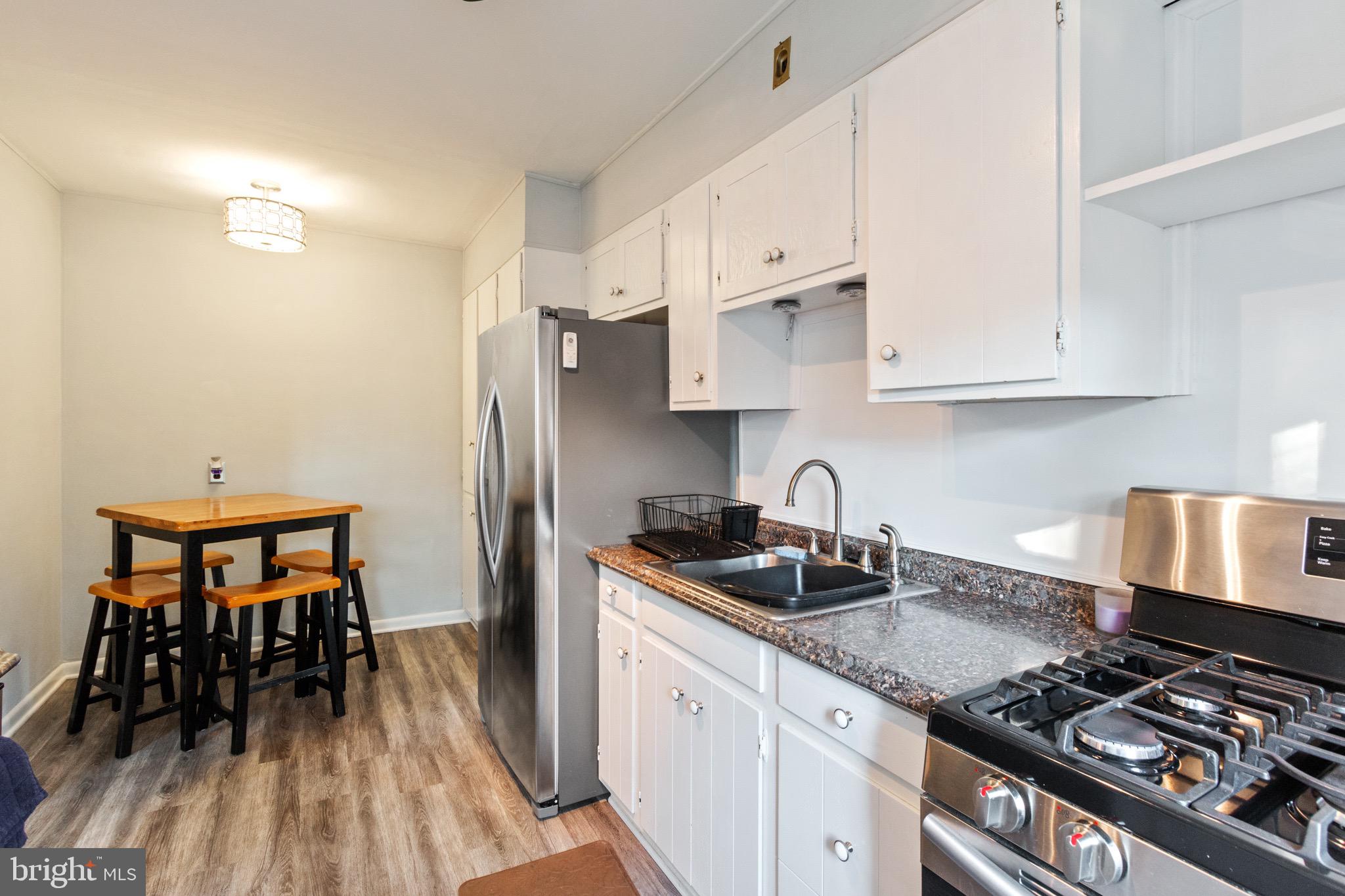 429 Overbrook Road Catonsville, MD 21228 - Photo 10 of 30