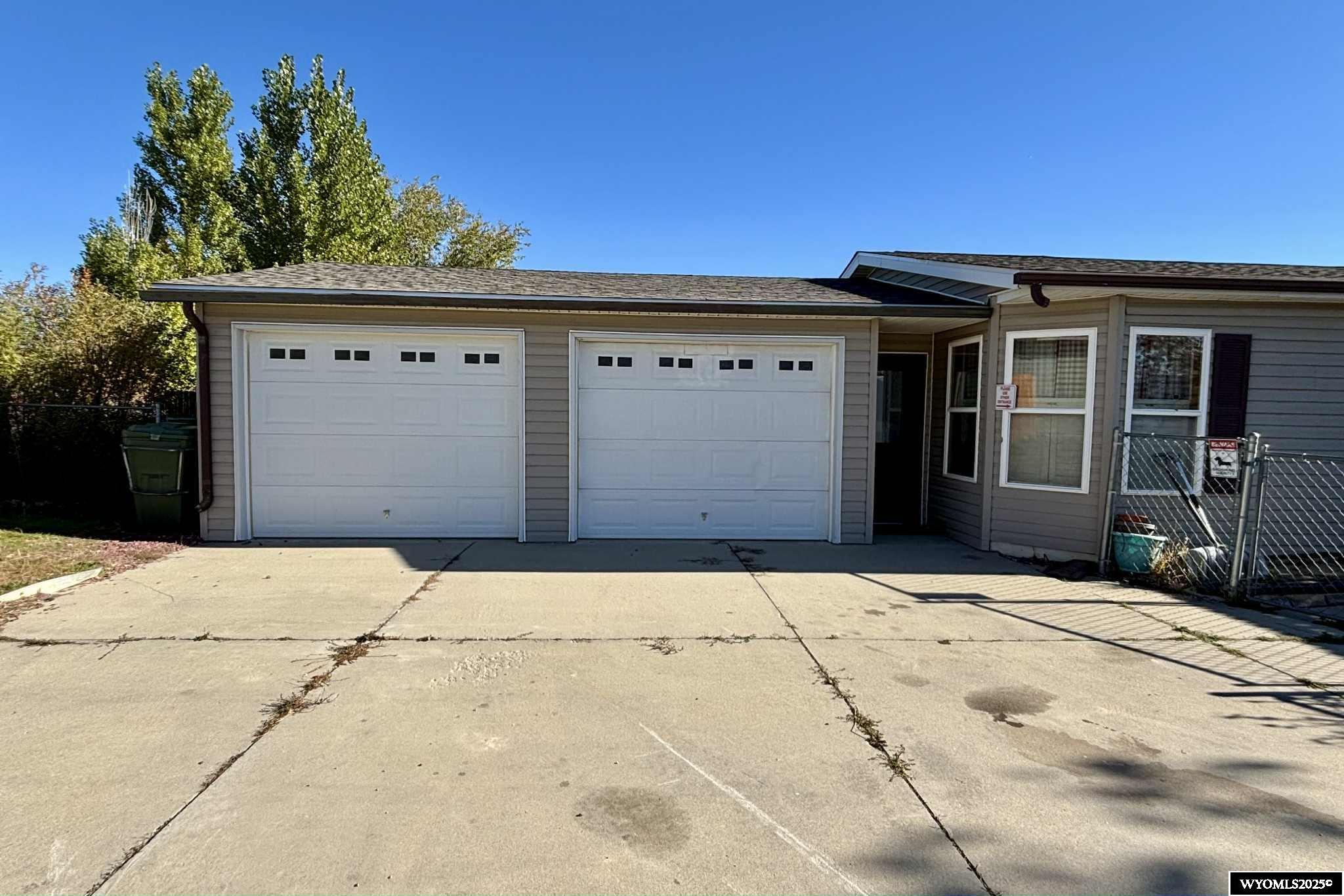 127 Angus Loop Douglas, WY 82633 - Photo 3 of 16