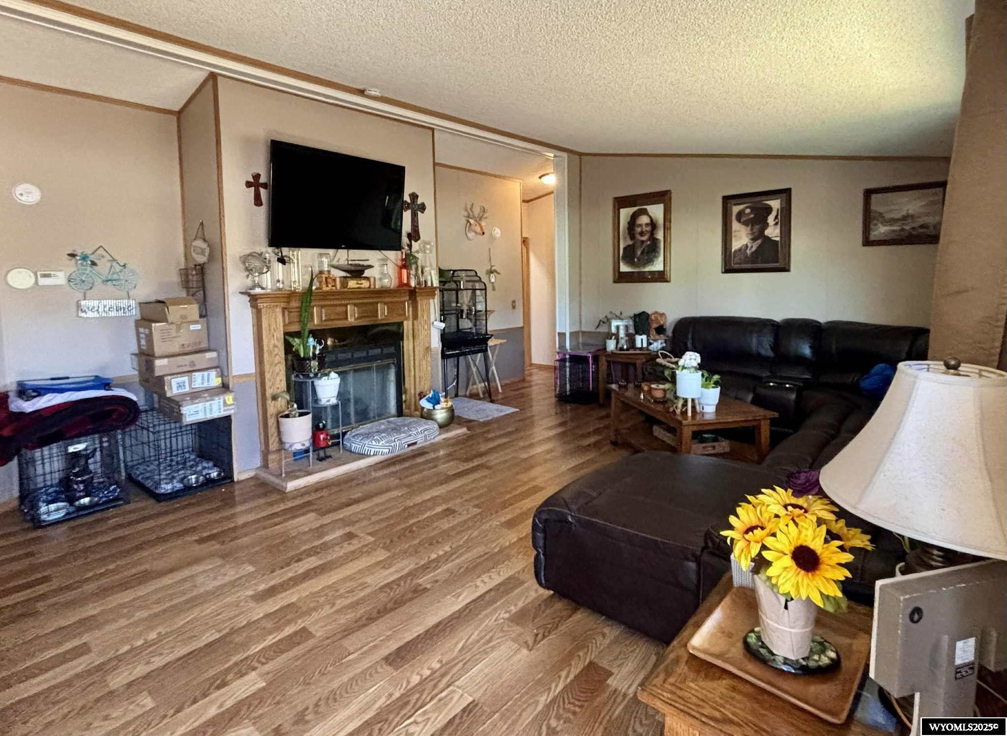 127 Angus Loop Douglas, WY 82633 - Photo 4 of 16