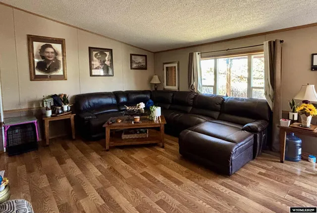 $260,000 | 127 Angus Loop, Douglas, WY 82633