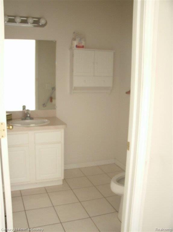 879 Ridgeside Drive Milford, MI 48381 - Photo 10 of 19 GEDC0323.JPG