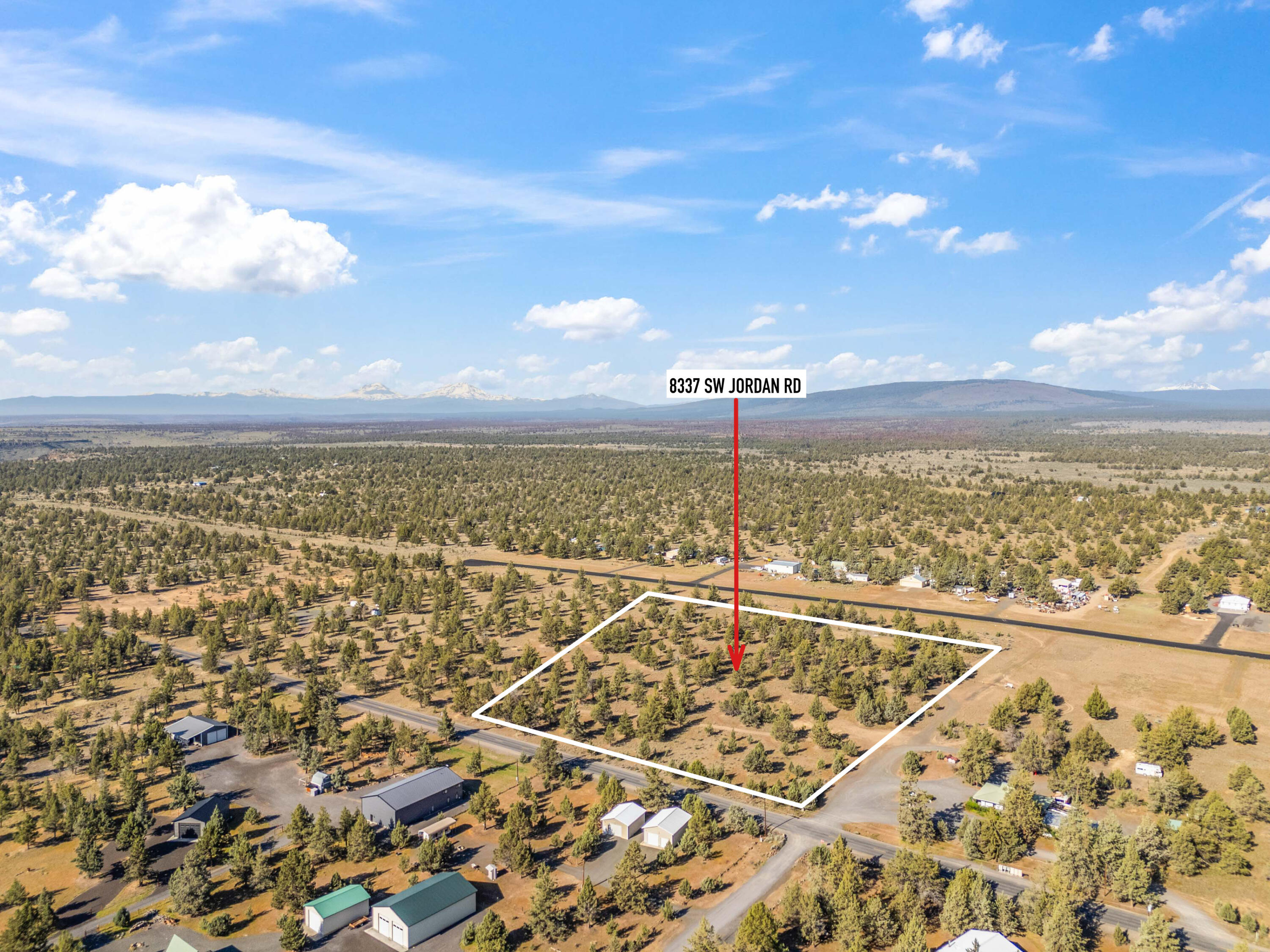 8337 Southwest Jordan Road Culver, OR 97734 - Photo 4 of 9 08--