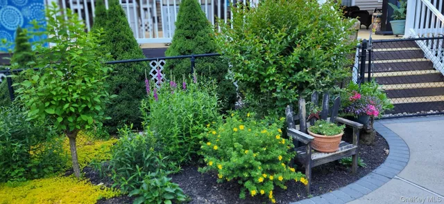 $1,500,000 | 4 Apple Lane, Wading River, NY 11792