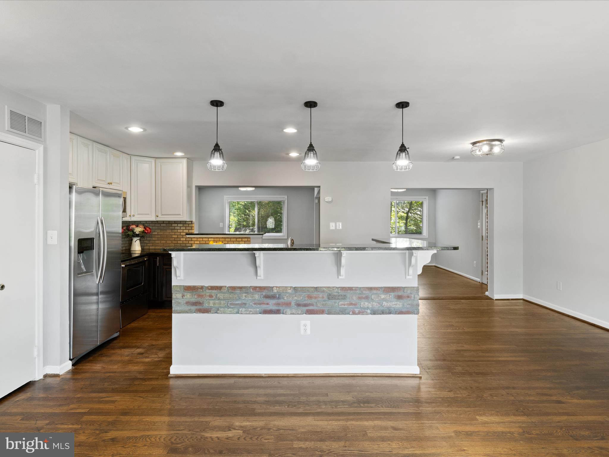 3613 Old Post Road Fairfax, VA 22030 - Photo 11 of 63 Main Level - Open Concept Kitchen