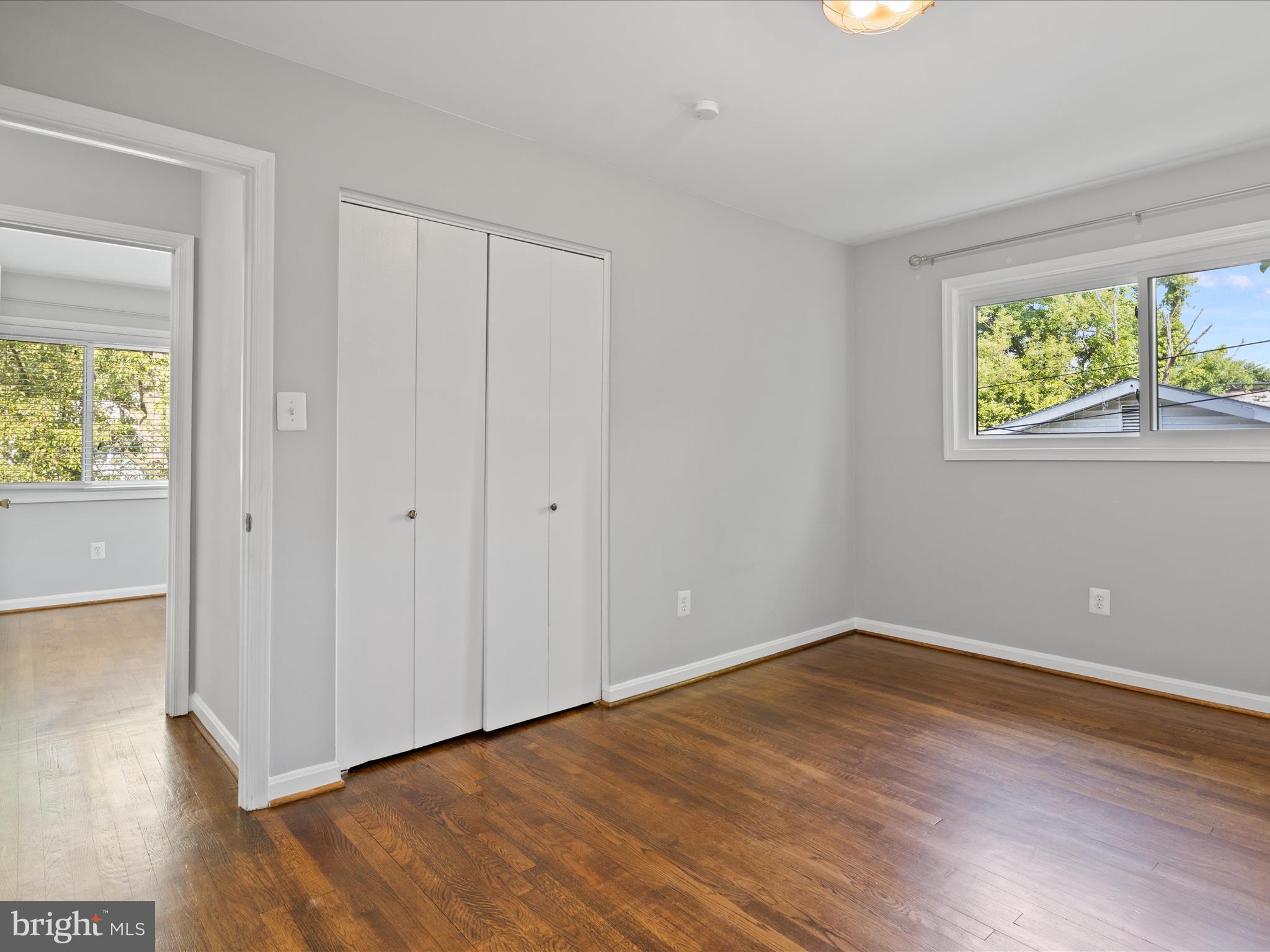 3613 Old Post Road Fairfax, VA 22030 - Photo 33 of 63 Upper Level - Middle Bedroom