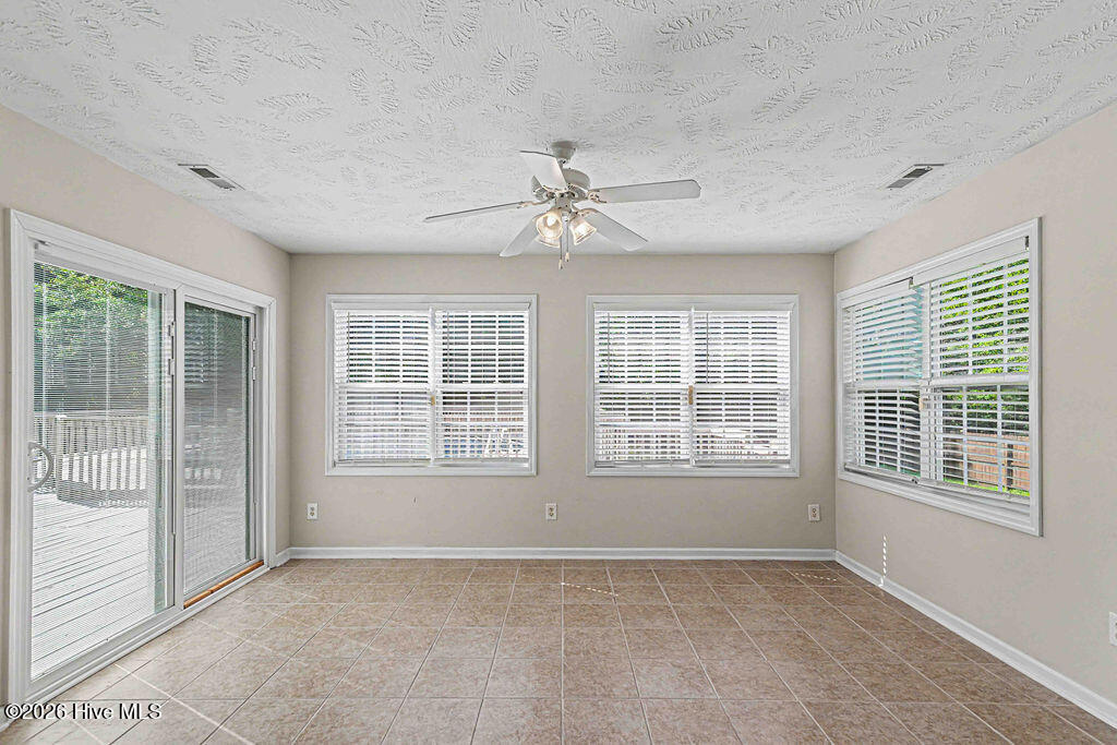 301 Old Dam Road Jacksonville, NC 28540 - Photo 15 of 54