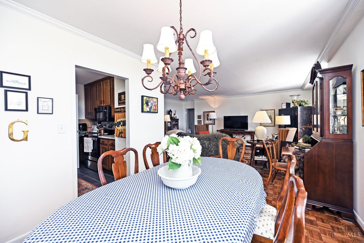 2444 Madison Road, Unit 1811 Cincinnati, OH 45208 - Photo 17 of 35 Gallery Image 17