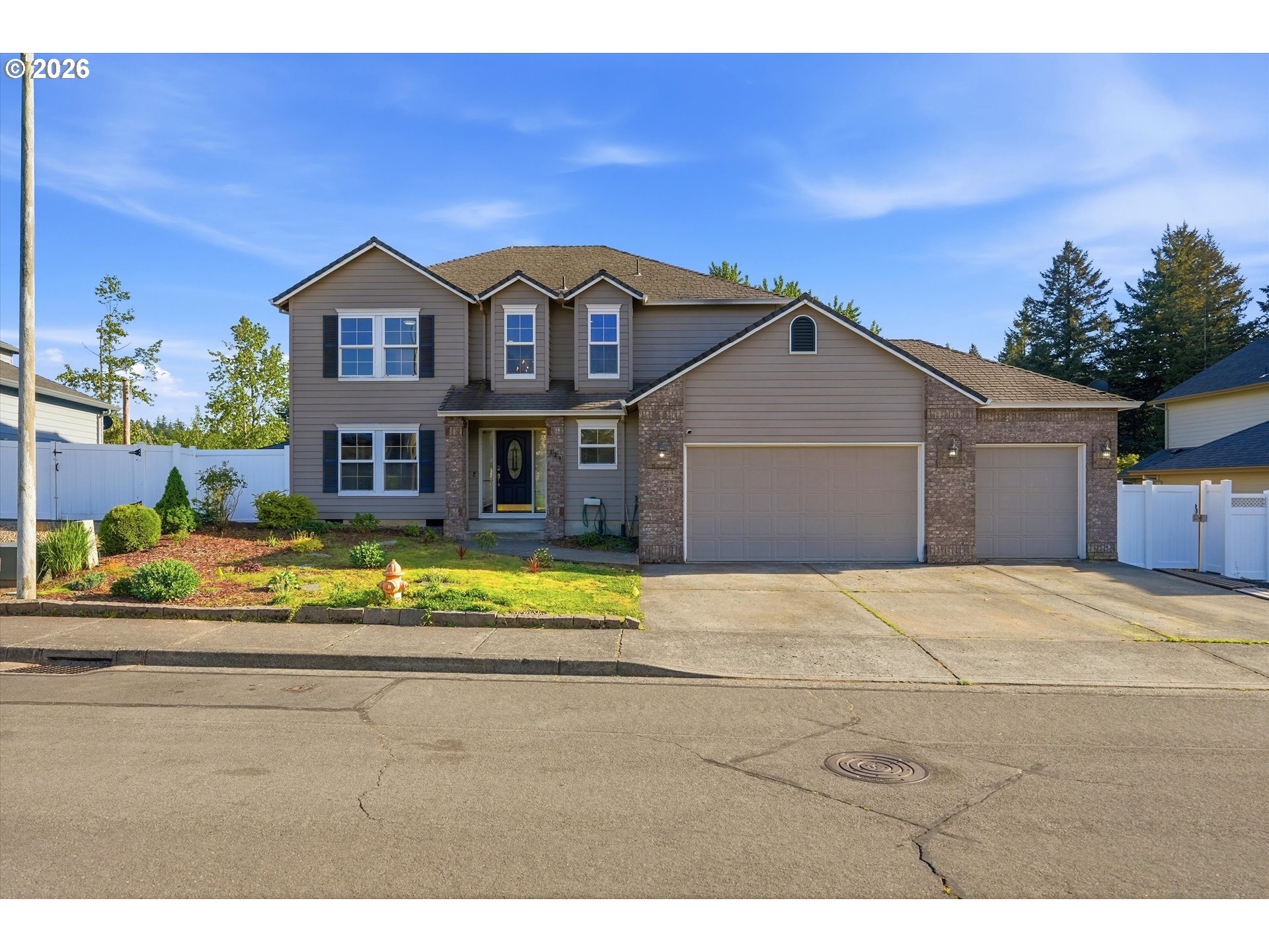 328 Southwest 38th Loop Gresham, OR 97080 - Photo 6 of 43