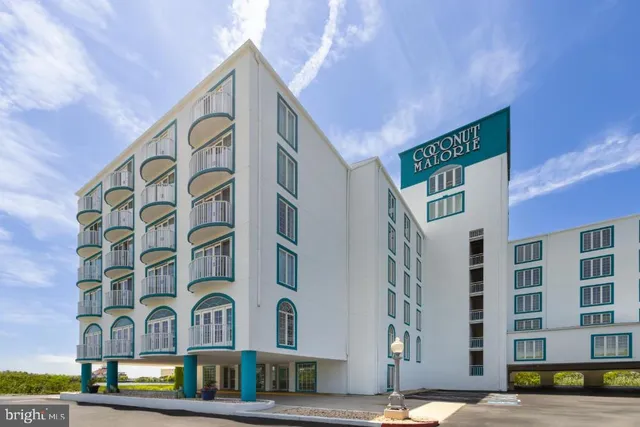 $209,000 | 200 59th Street, Unit 202, Ocean City, MD 21842