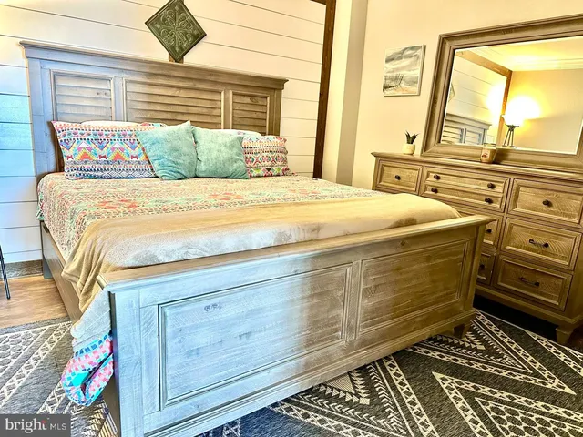 $209,000 | 200 59th Street, Unit 202, Ocean City, MD 21842