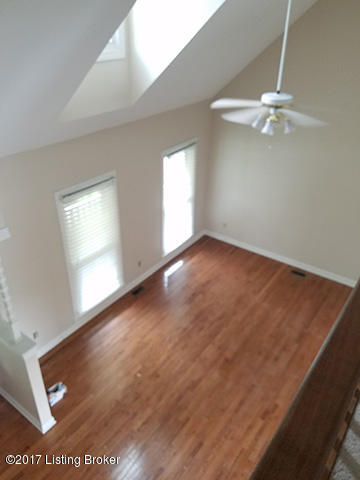 1438 Twin Ridge Road Lyndon, KY 40242 - Photo 13 of 26 20170608_122738