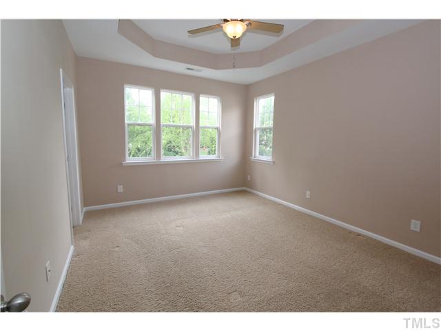 2327 Putters Way Raleigh, NC 27614 - Photo 11 of 16 Gallery Image 11