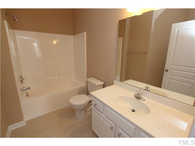 2327 Putters Way Raleigh, NC 27614 - Photo 15 of 16 Gallery Image 15