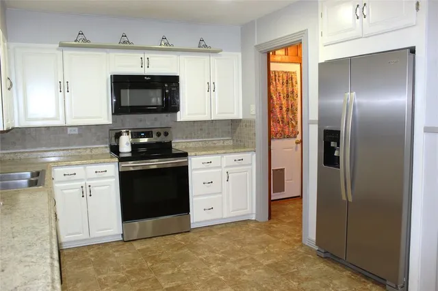 $279,000 | 304 West Live Oak Street, Dublin, TX 76446