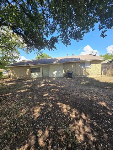 $1,695 | 1530 Rockbrook Street, Lancaster, TX 75134