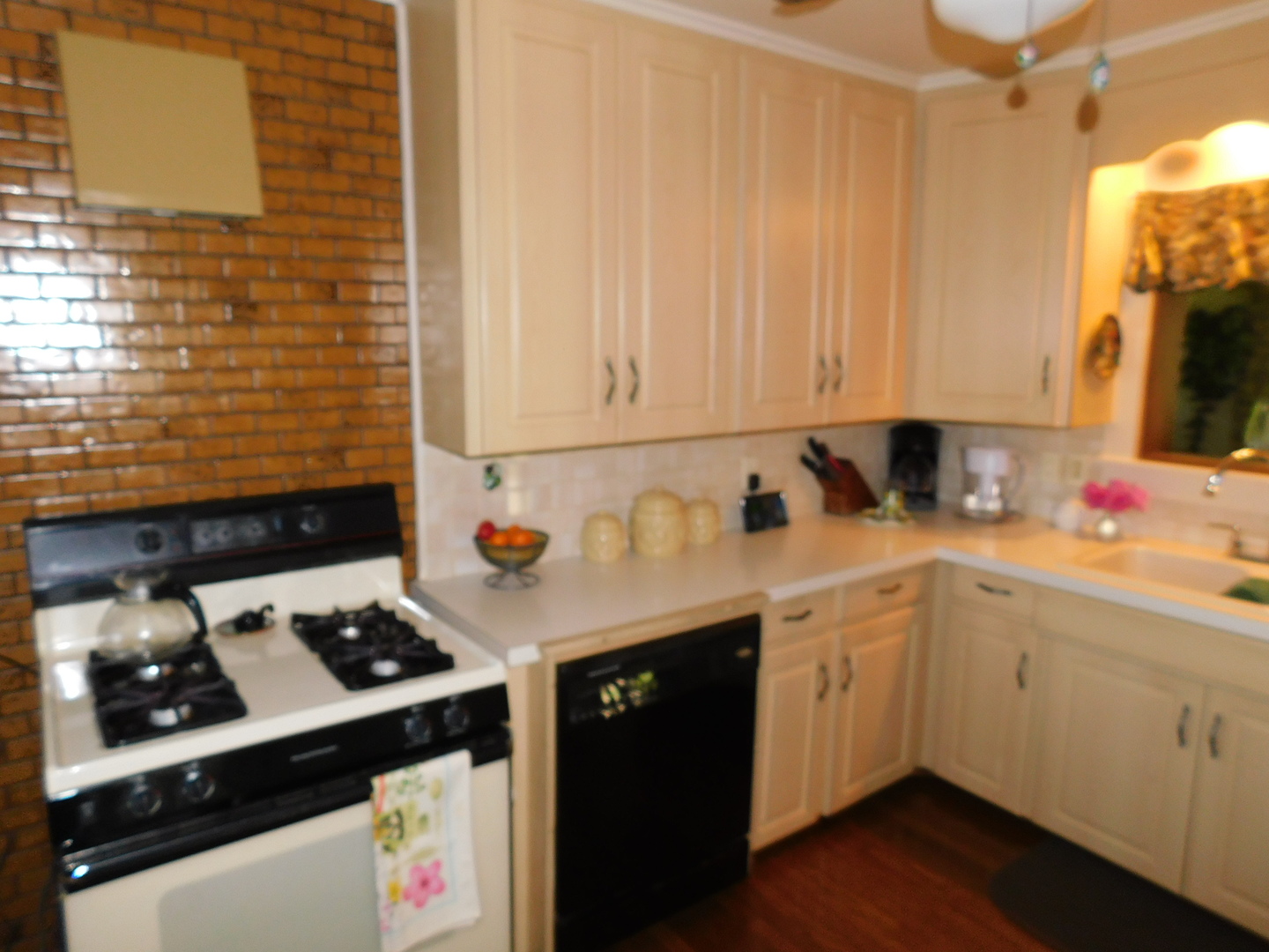 1012 Riverside Avenue Streator, IL 61364 - Photo 2 of 17 Gallery Image 2