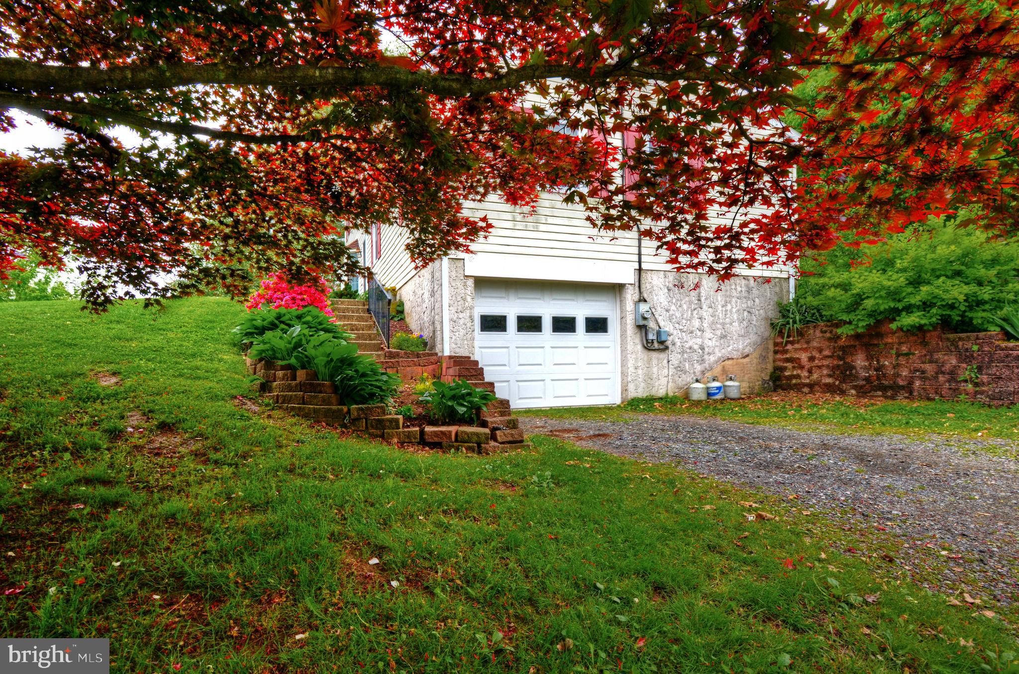 809 Ebelhare Road Pottstown, PA 19465 - Photo 6 of 44
