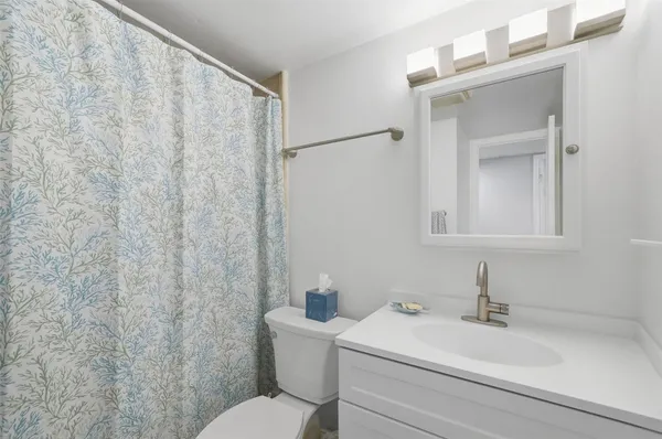 $2,500 | 2860 Northeast 14th Street, Unit 103D, Pompano Beach, FL 33062