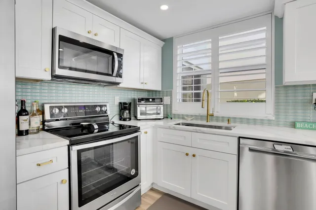 $12,000 | 320 South Ocean Boulevard, Unit LP, Delray Beach, FL 33483