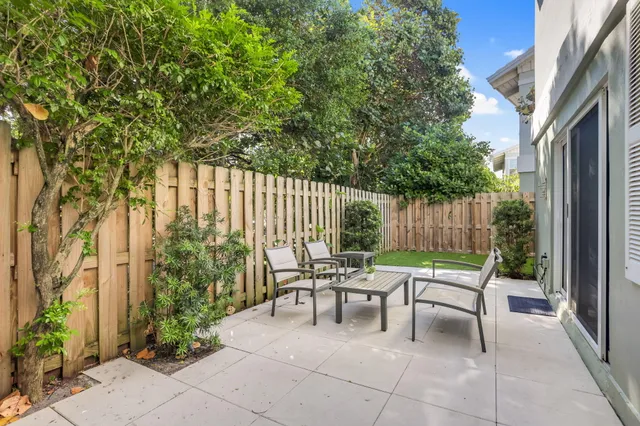 $12,000 | 320 South Ocean Boulevard, Unit LP, Delray Beach, FL 33483