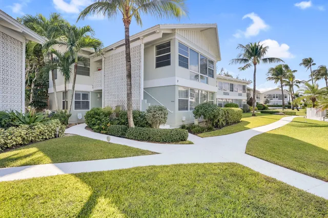 $12,000 | 320 South Ocean Boulevard, Unit LP, Delray Beach, FL 33483