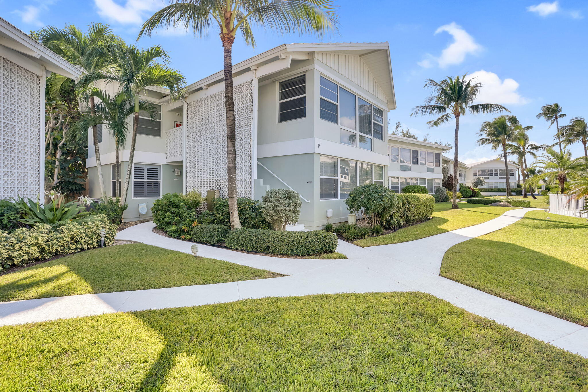 320 South Ocean Boulevard, Unit LP Delray Beach, FL 33483 - Photo 6 of 34 First Floor
