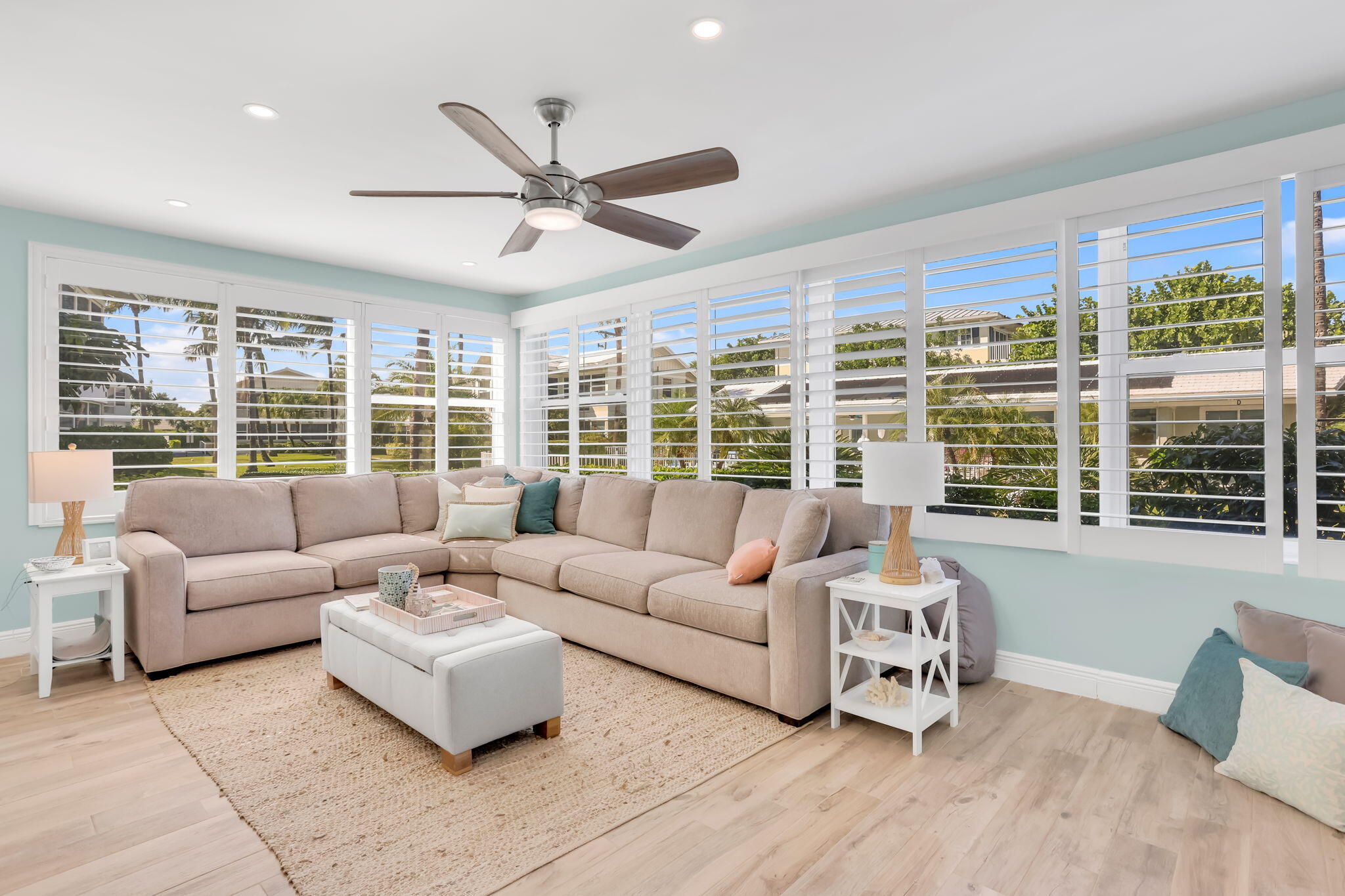 320 South Ocean Boulevard, Unit LP Delray Beach, FL 33483 - Photo 8 of 34 Bright and Sunny