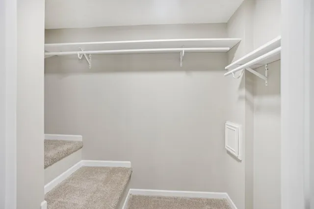 $259,900 | 188 River Woods Lane, Burnsville, MN 55337