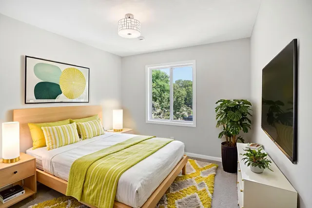 $259,900 | 188 River Woods Lane, Burnsville, MN 55337