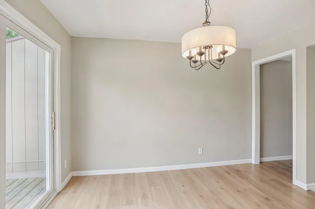 $259,900 | 188 River Woods Lane, Burnsville, MN 55337