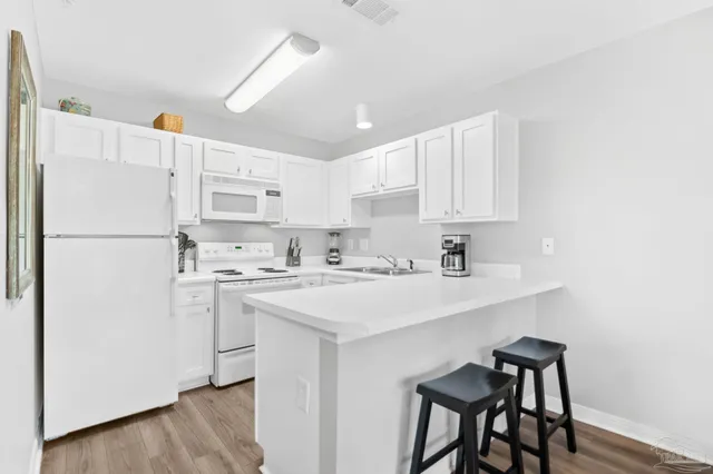 $2,000 | 13351 Johnson Beach Road, Unit 106E, Perdido Key, FL 32507