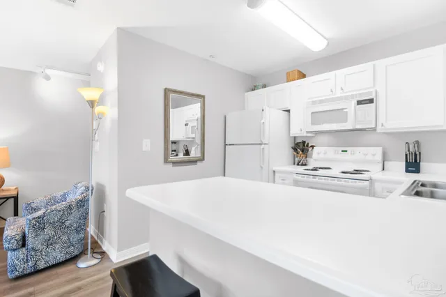$2,000 | 13351 Johnson Beach Road, Unit 106E, Perdido Key, FL 32507