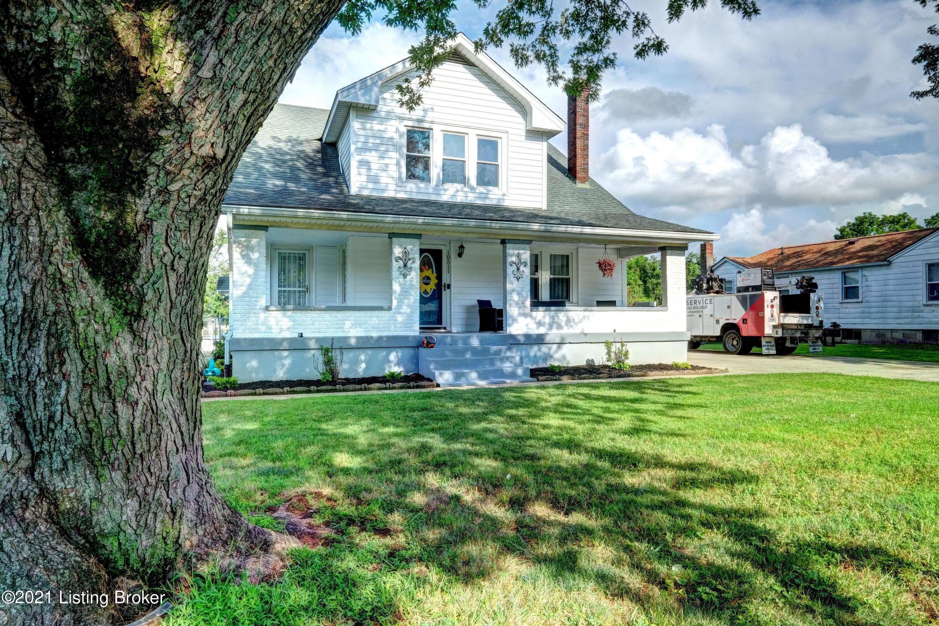10511 Deering Road Louisville, KY 40272 - Photo 2 of 44 1 Deering Road #2