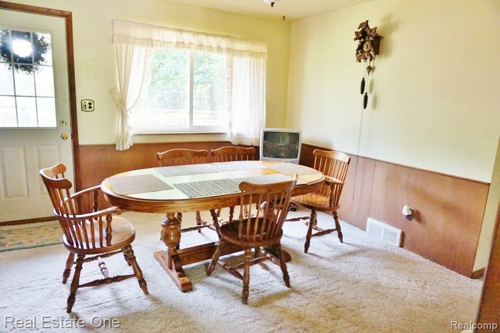 1547 Walton Boulevard Rochester Hills, MI 48309 - Photo 8 of 13