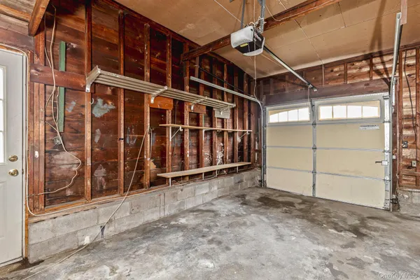 $599,000 | 5 Richlee Street, Blue Point, NY 11715