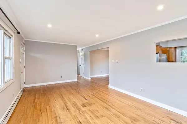 $599,000 | 5 Richlee Street, Blue Point, NY 11715