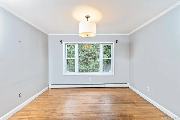 $599,000 | 5 Richlee Street, Blue Point, NY 11715