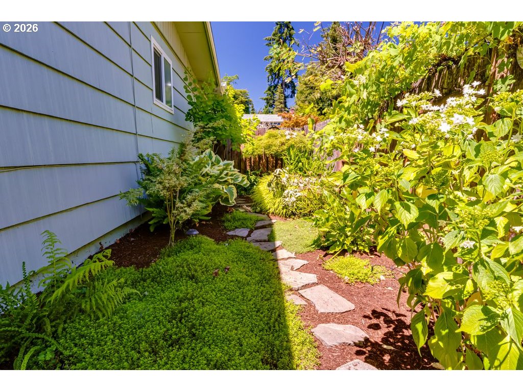 4355 Pearl Street Eugene, OR 97405 - Photo 37 of 47