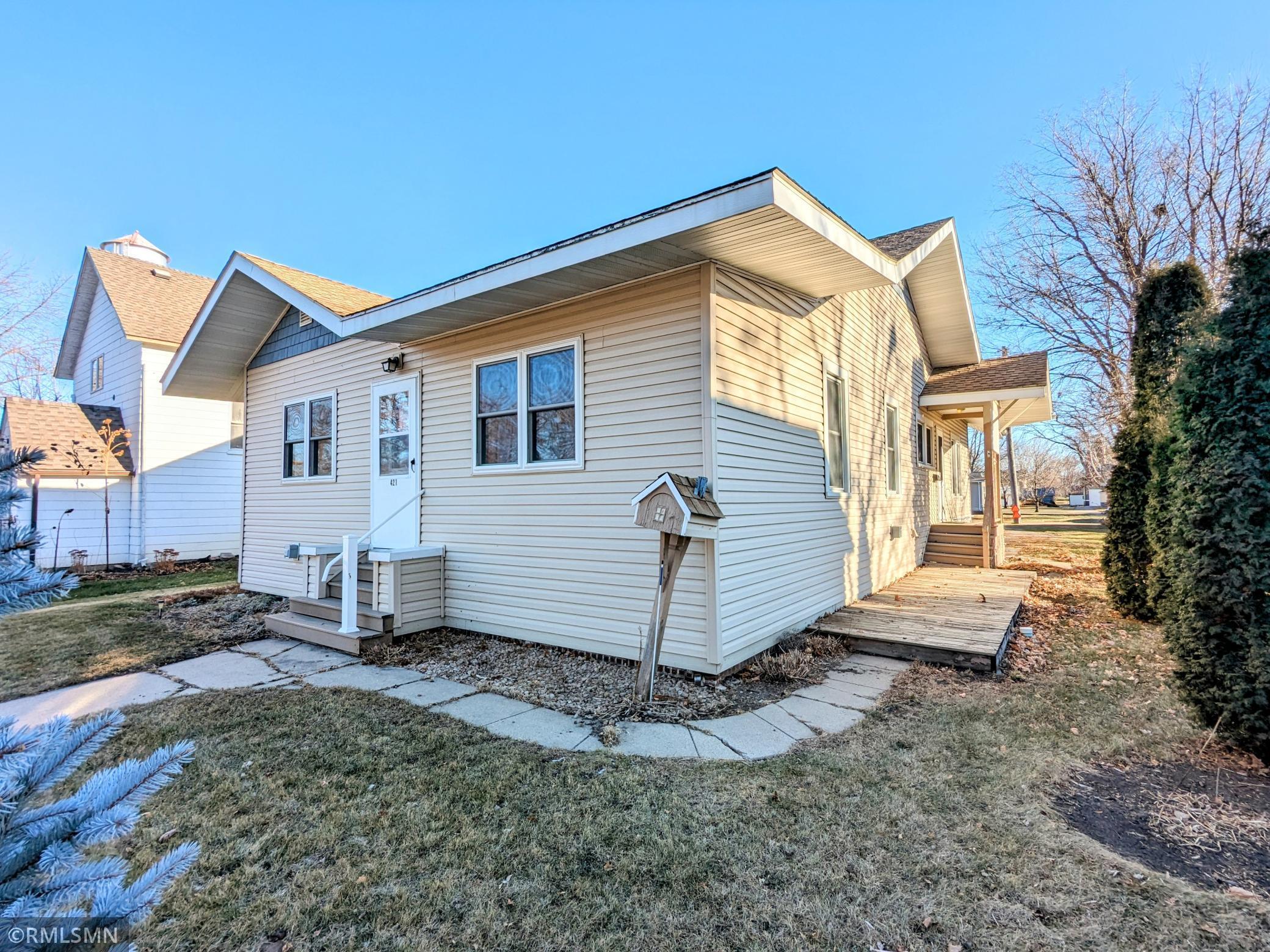421 Main Street Bird Island, MN 55310 - Photo 1 of 1