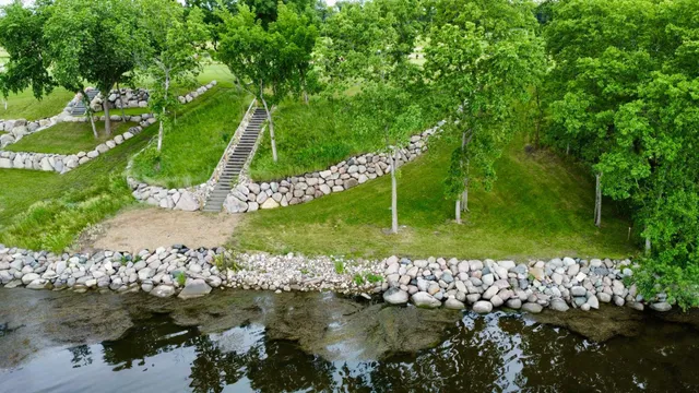 $179,000 | 83871 Nilson Drive, Clinton, MN 56225