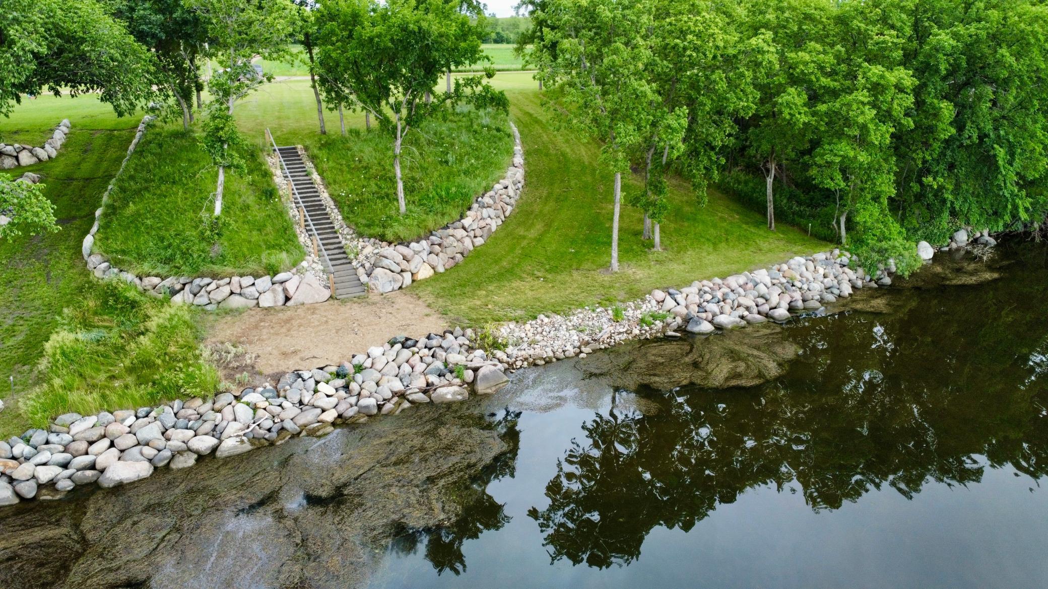 83871 Nilson Drive Clinton, MN 56225 - Photo 3 of 5