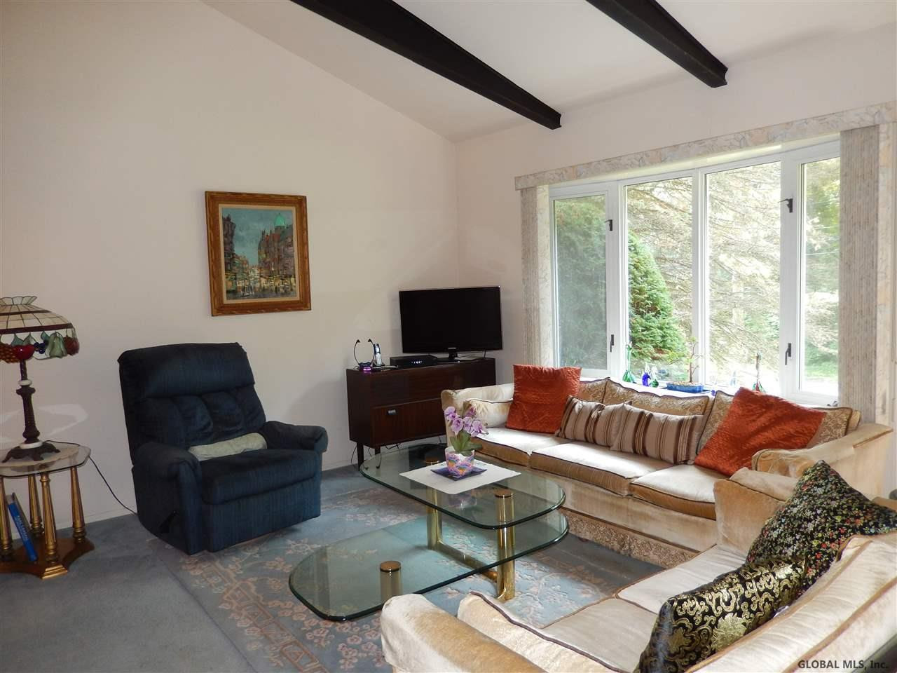 1041 Wtry Road Niskayuna, NY 12309 - Photo 3 of 17 Photo 3