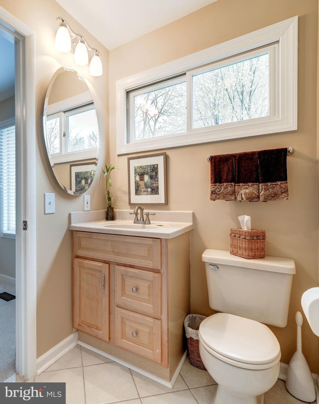 11108 Farm Road Great Falls, VA 22066 - Photo 26 of 58 Jack & Jill bathroom between BR 2 & BR 3