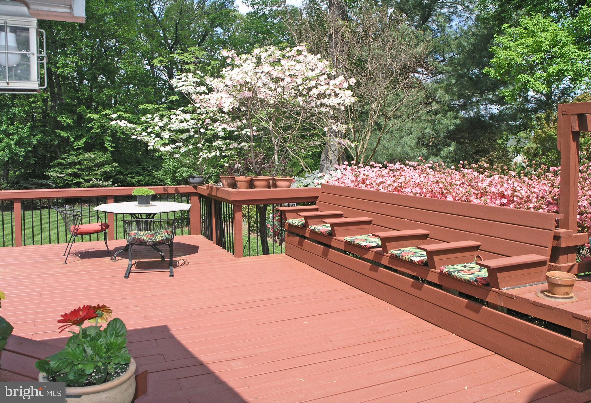 11108 Farm Road Great Falls, VA 22066 - Photo 52 of 58 Room for guests on kitchen deck