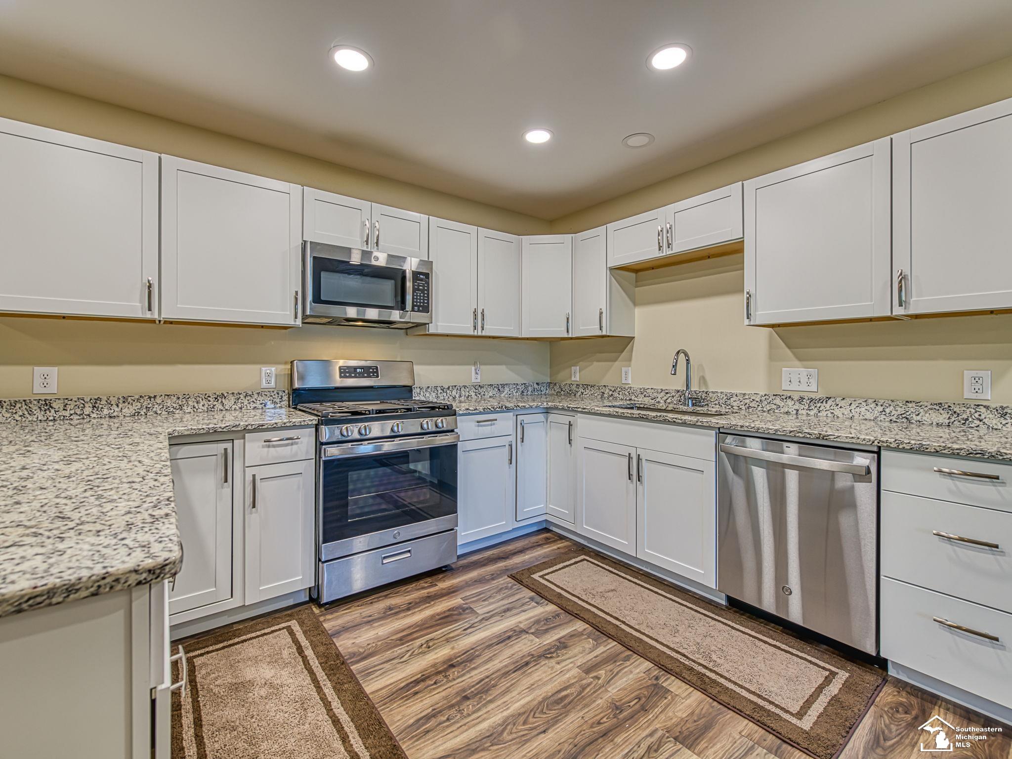 2871 Nadeau Road Monroe, MI 48162 - Photo 4 of 39 Gallery Image 4