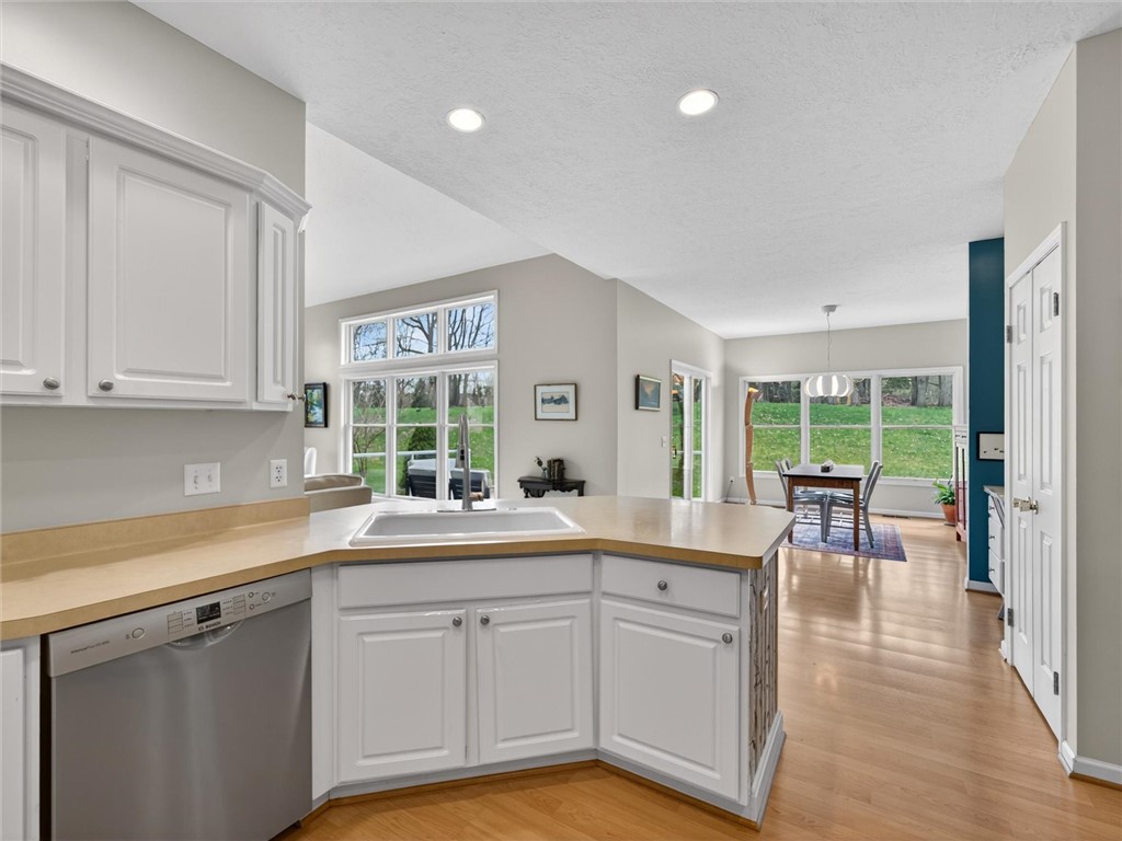 718 Rookery Way Walworth, NY 14502 - Photo 13 of 43