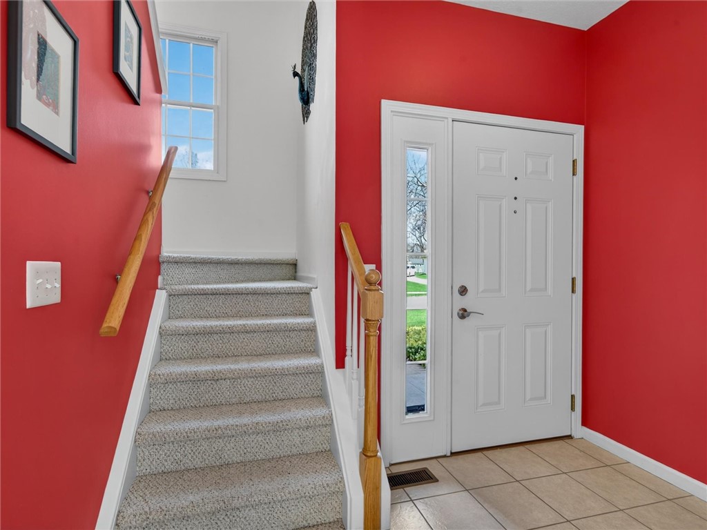 718 Rookery Way Walworth, NY 14502 - Photo 4 of 43