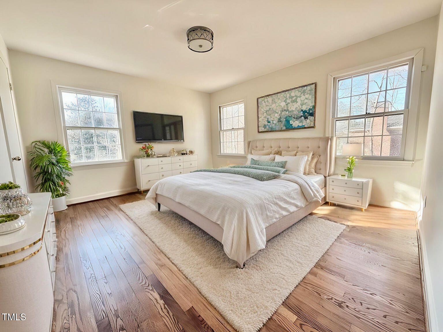 708 Macon Place Raleigh, NC 27609 - Photo 13 of 32 Virtually staged 1st floor bedroom