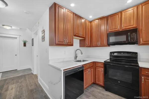 $1,300,000 | 118 Third Avenue, Pelham, NY 10803