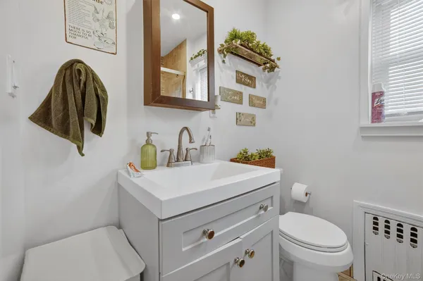 $1,300,000 | 118 Third Avenue, Pelham, NY 10803